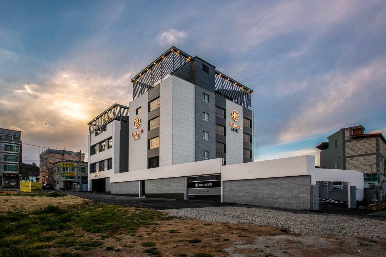 Brown Dot Gijang Yeonhwari Hotel Puszan Kültér fotó